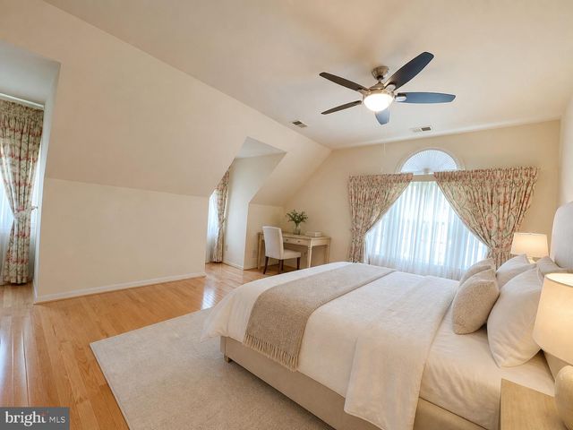 10804 WILLOW RUN CT, Potomac, MD 20854