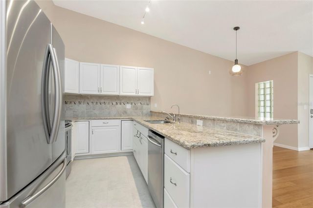 3367 CRYSTAL COURT E E, Palm Harbor, FL 34685