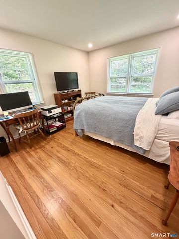 511 Roxbury Road, Stamford, CT 06902