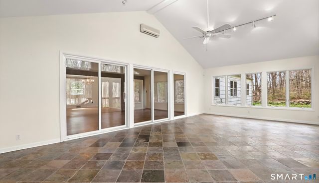 511 Roxbury Road, Stamford, CT 06902
