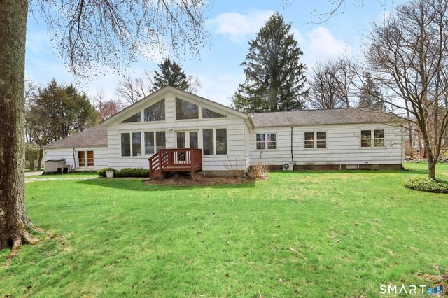 511 Roxbury Road, Stamford, CT 06902