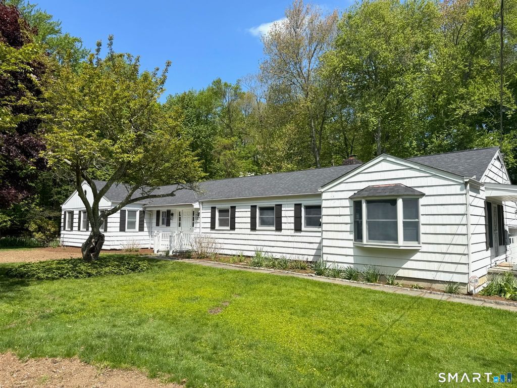 511 Roxbury Road, Stamford, CT 06902
