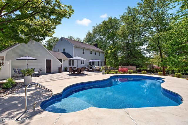 53 Heron Road, Middletown, NJ 07748