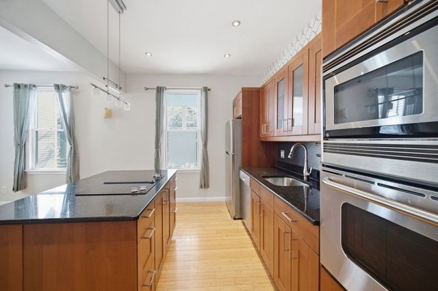 105 Sheridan St 105, Boston, MA 02130
