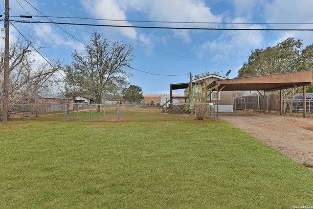 308 Campbell, Jourdanton, TX 78026