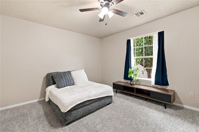 1856 Salem Road, Fayetteville, AR 72704