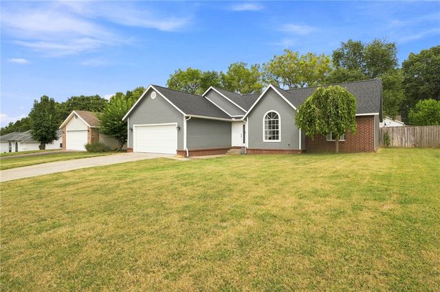 1856 Salem Road, Fayetteville, AR 72704