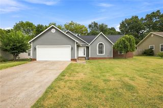 1856 Salem Road, Fayetteville, AR 72704