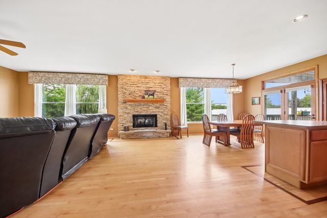 3809 Standish Road, Marengo, IL 60152