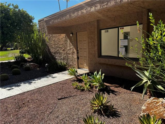5798 Los Coyotes Drive, Palm Springs, CA 92264