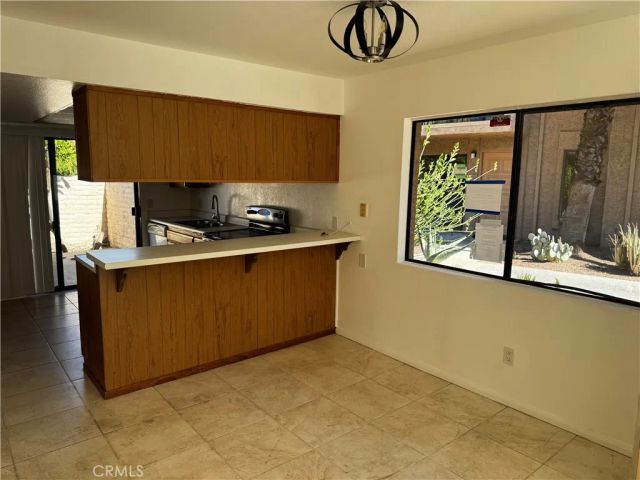 5798 Los Coyotes Drive, Palm Springs, CA 92264
