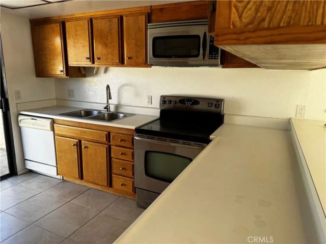 5798 Los Coyotes Drive, Palm Springs, CA 92264