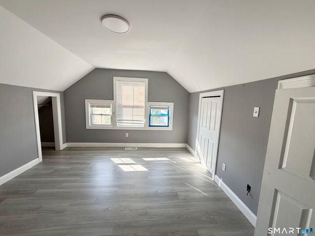 46 Frank Street 2nd floor, New Haven, CT 06519
