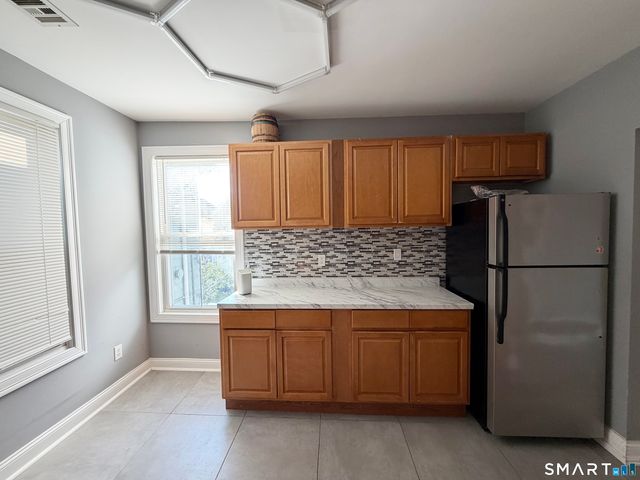 46 Frank Street 2nd floor, New Haven, CT 06519