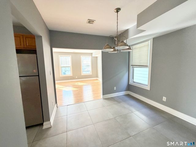 46 Frank Street 2nd floor, New Haven, CT 06519