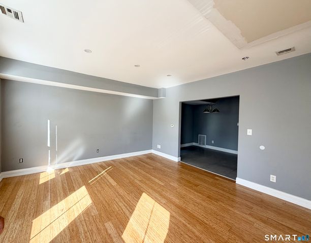 46 Frank Street 2nd floor, New Haven, CT 06519