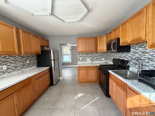 46 Frank Street 2nd floor, New Haven, CT 06519