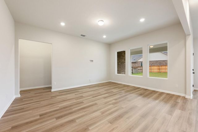 313 Possumhaw LN, San Marcos, TX 78666