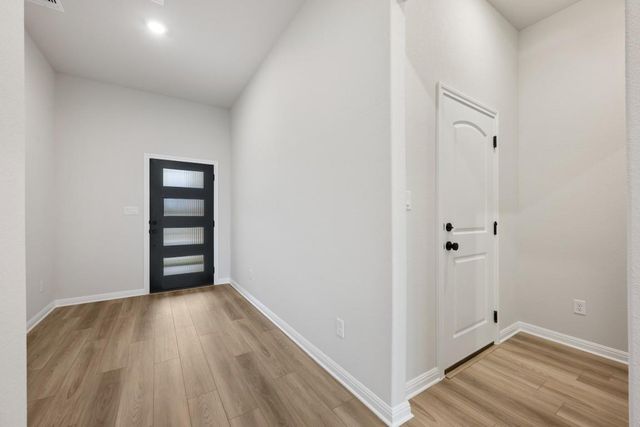 313 Possumhaw LN, San Marcos, TX 78666