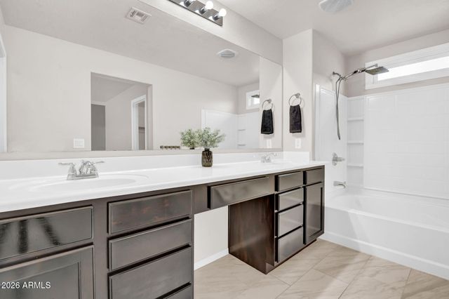 2346 E PECAN Road, Phoenix, AZ 85040