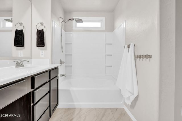 2346 E PECAN Road, Phoenix, AZ 85040