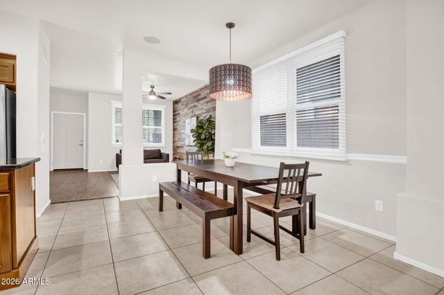 2346 E PECAN Road, Phoenix, AZ 85040