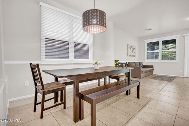 2346 E PECAN Road, Phoenix, AZ 85040