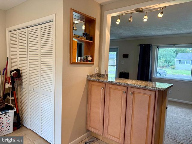 259 N DENNIS DR, Clayton, NJ 08312