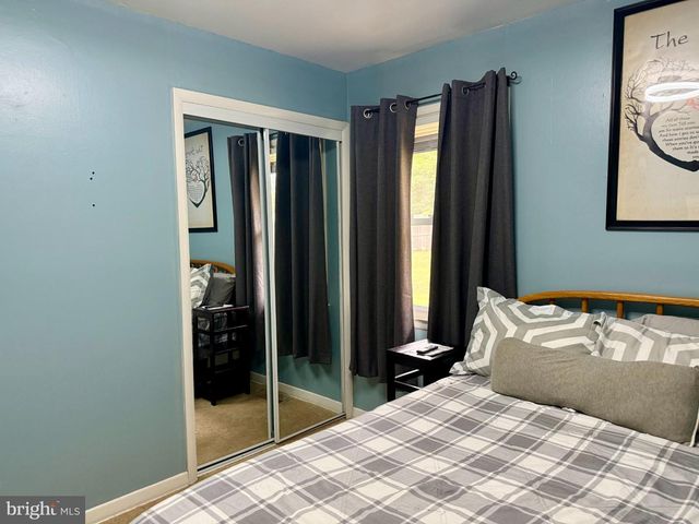 259 N DENNIS DR, Clayton, NJ 08312