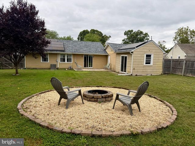 259 N DENNIS DR, Clayton, NJ 08312
