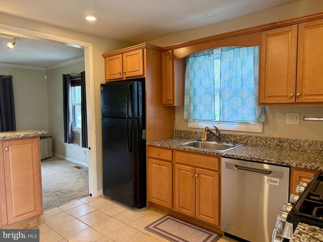 259 N DENNIS DR, Clayton, NJ 08312