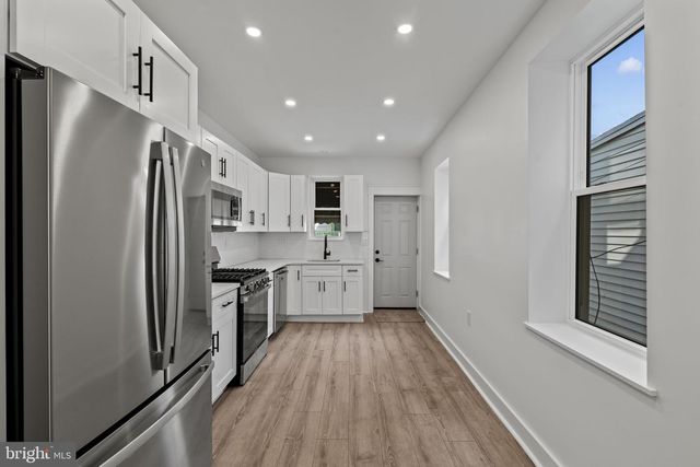 3450 ALMOND ST, Philadelphia, PA 19134