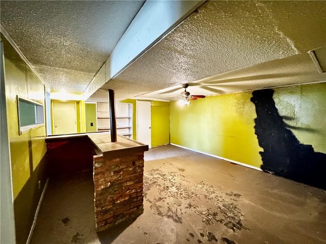 101 Collette Street, Excelsior Springs, MO 64024