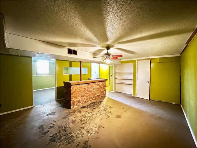 101 Collette Street, Excelsior Springs, MO 64024