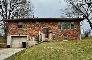101 Collette Street, Excelsior Springs, MO 64024