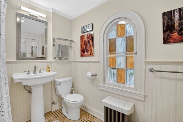 158 Wenonah Rd, Longmeadow, MA 01106