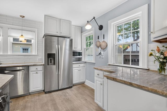 158 Wenonah Rd, Longmeadow, MA 01106