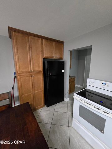 222 Elm Avenue, Panama City, FL 32401