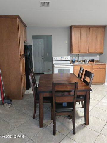 222 Elm Avenue, Panama City, FL 32401