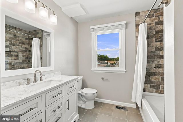 4 ORION WAY, Sewell, NJ 08080