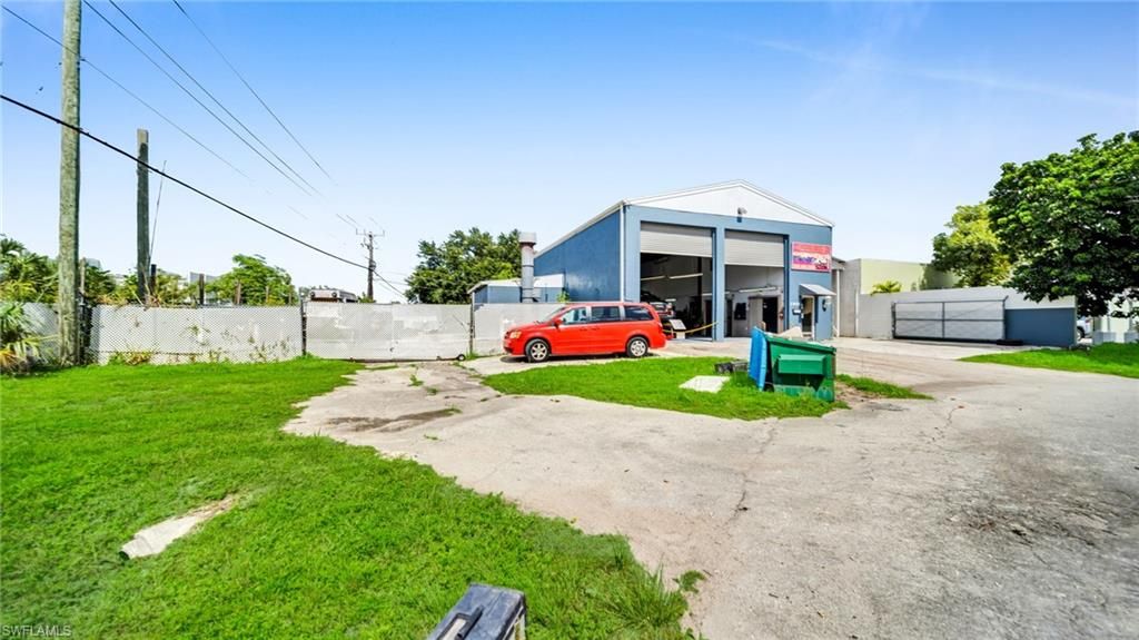 1901 Dana DR, FORT MYERS, FL 33907 — exterior