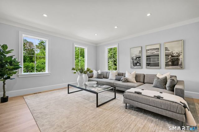 171 Compo Road South, Westport, CT 06880