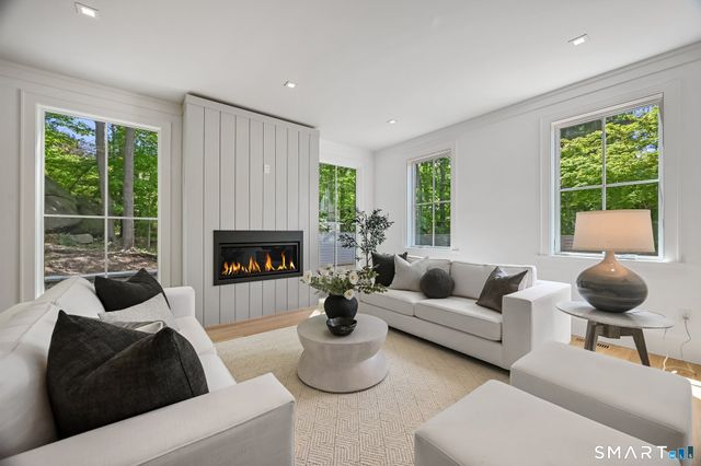 171 Compo Road South, Westport, CT 06880