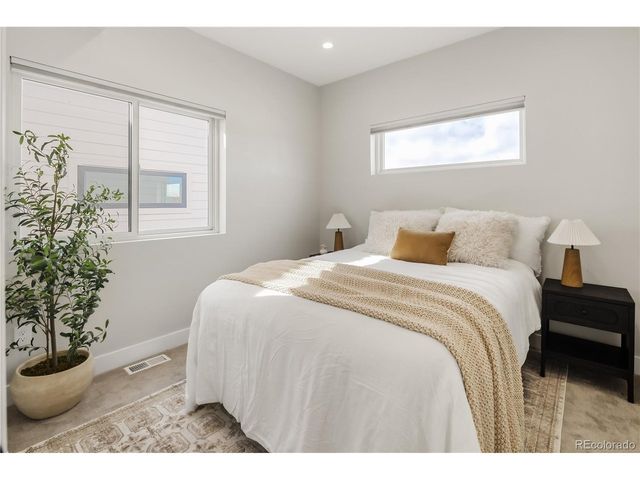 1467 N Locust St, Denver, CO 80220