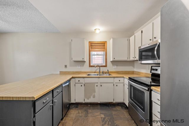 4939 ATLANTIC DR, Cheyenne, WY 82001