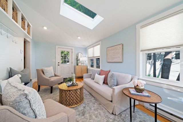 41 Chapel St, Canton, MA 02021