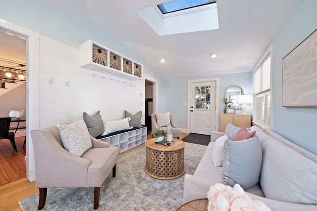 41 Chapel St, Canton, MA 02021