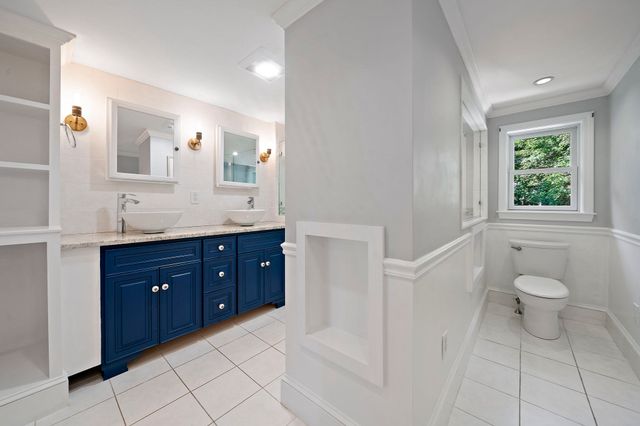 41 Chapel St, Canton, MA 02021
