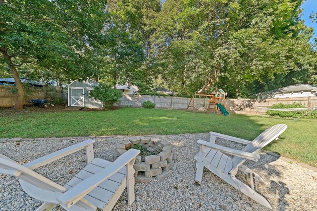 41 Chapel St, Canton, MA 02021