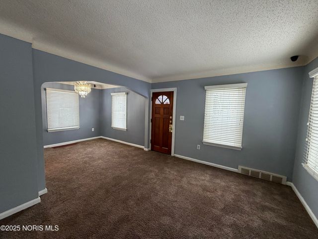 710 N Byrne Road, Toledo, OH 43607